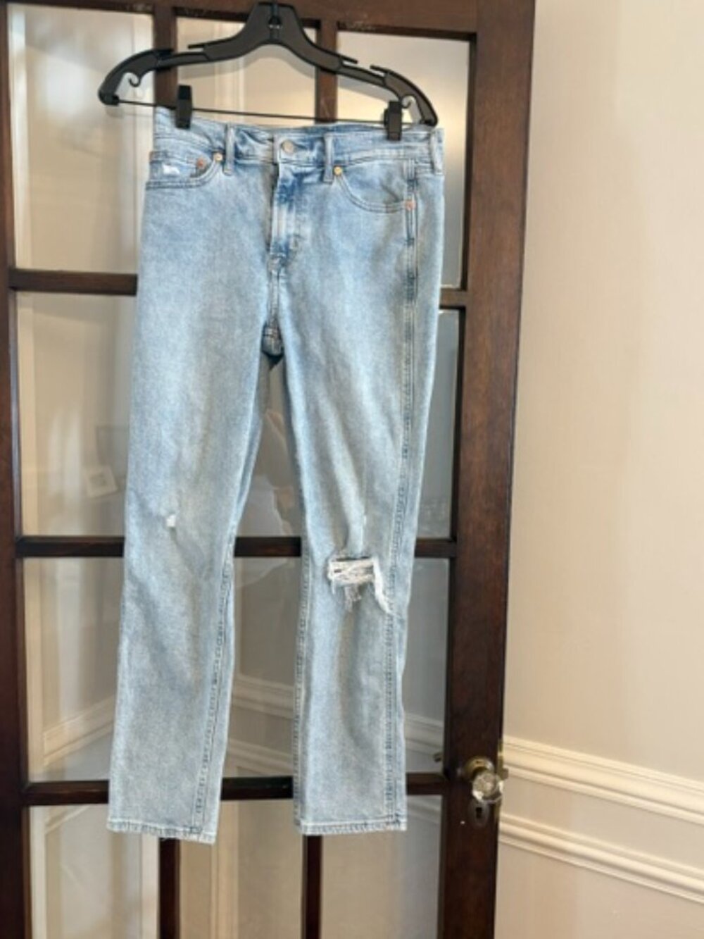 GAP Vintage Slim Mid-Rise Lightwash Distressed Jean, Size 29/8